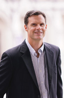 Porträt von Ben Lynch