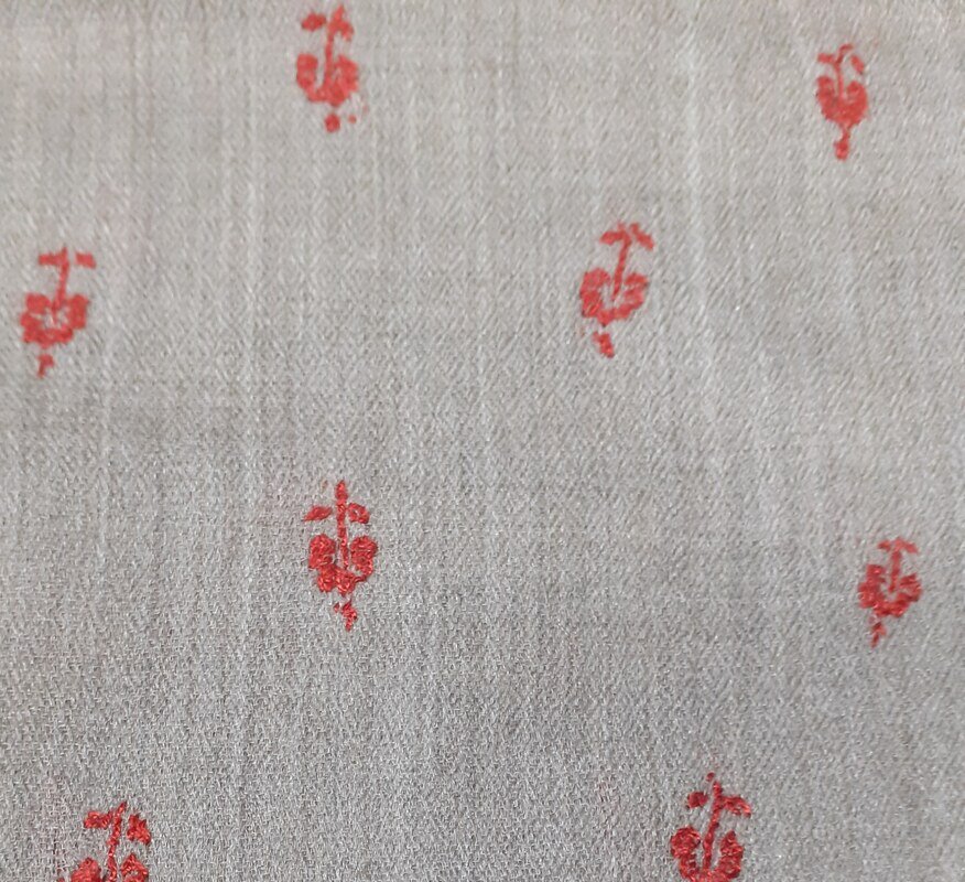 Merino-Seiden-Schal 70 x 200 cm mit Stickereien